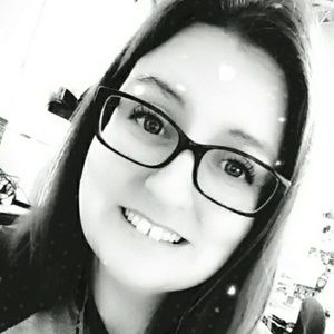 Meet your Posher, Theresa